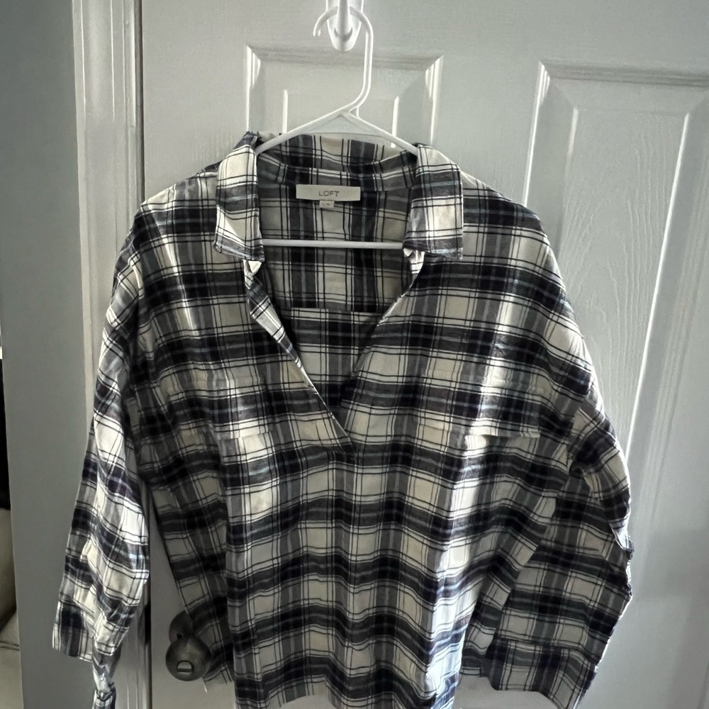 LOFT Black and White Plaid Women's Top